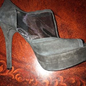 Jessica Simpson zip up mesh heel
